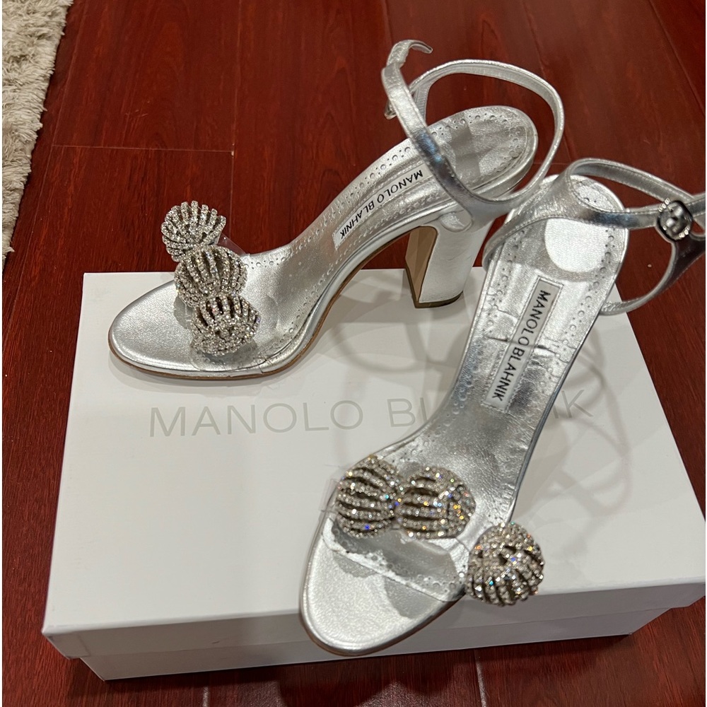 Manolo Blahnik shoes.  100% AUTHENTIC